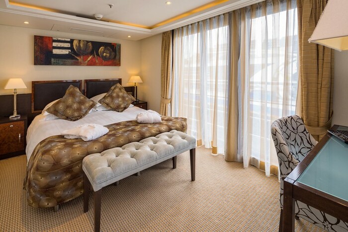 AmaBella Suite.jpg